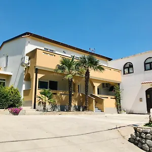 Anna Iii Apartman Baška