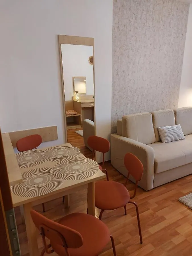 Myrelax Apartment - Hajduszoboszlo